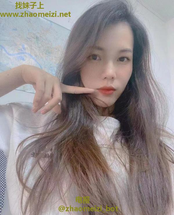 黑丝长腿萌萌