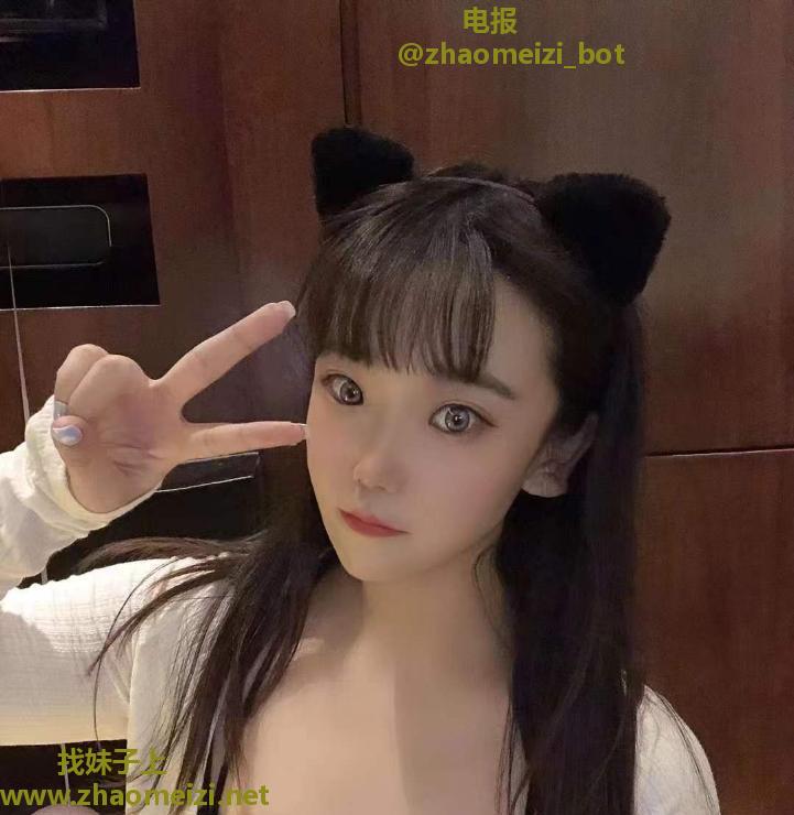 性感年轻西西