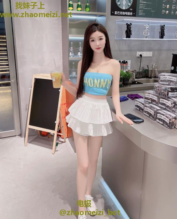 大胸细腿气质少妇