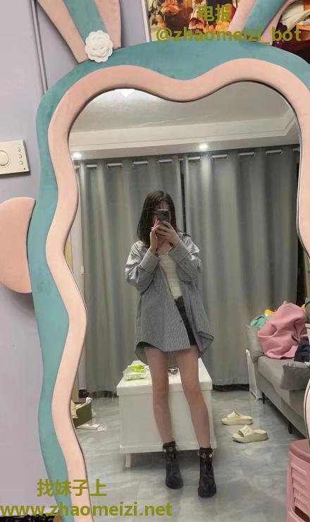 浦江湖南小姐姐