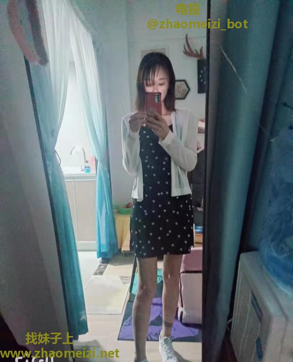 板田风骚大胸妹