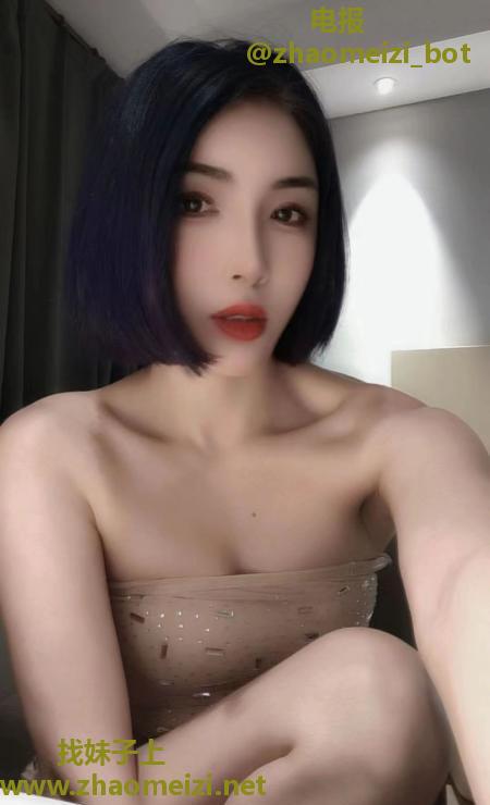 包河短发颜值小姐姐