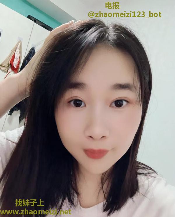 D胸肥臀姐姐