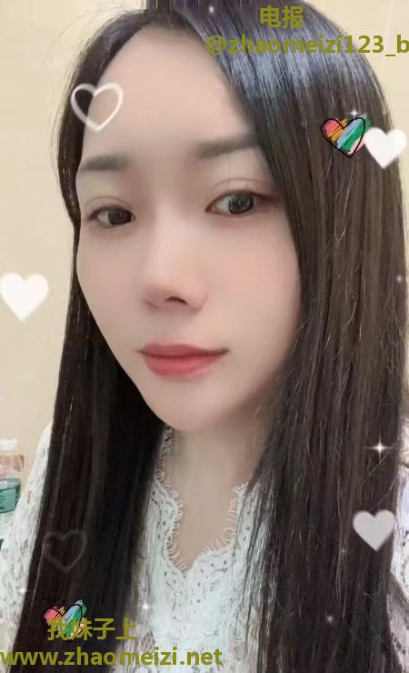 秦淮大胸美女
