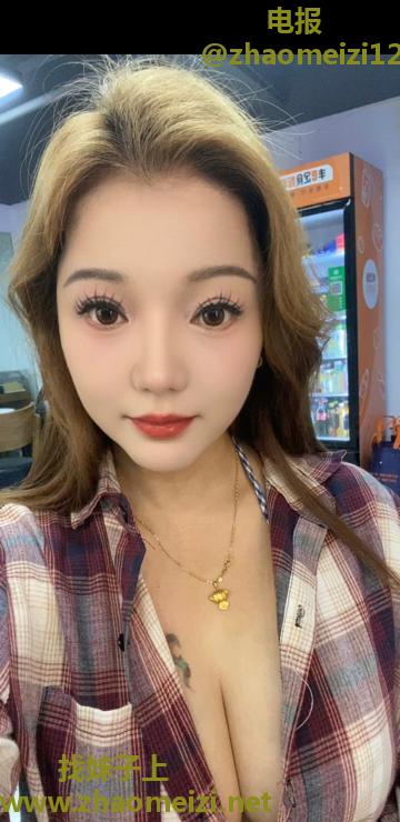 桥头少妇小雅