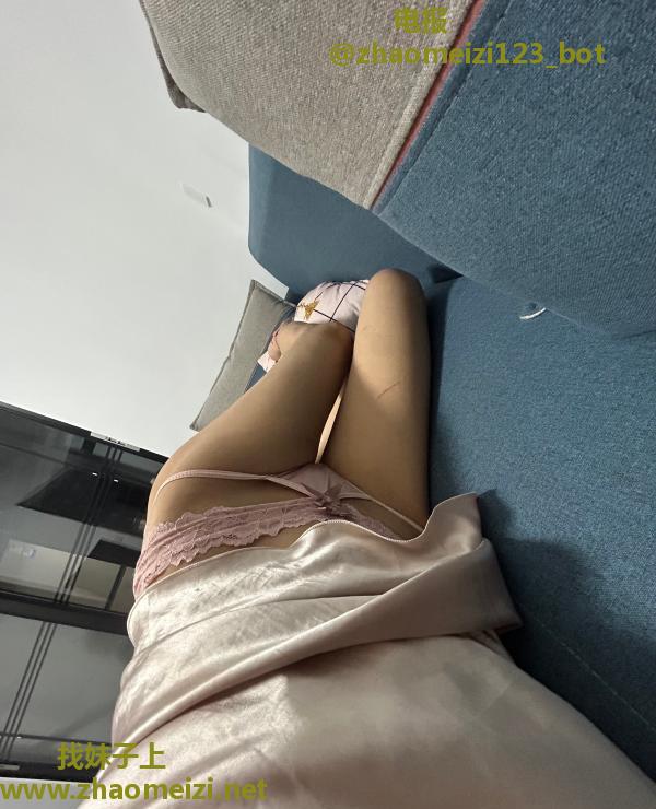 东莞大长腿艾薇儿