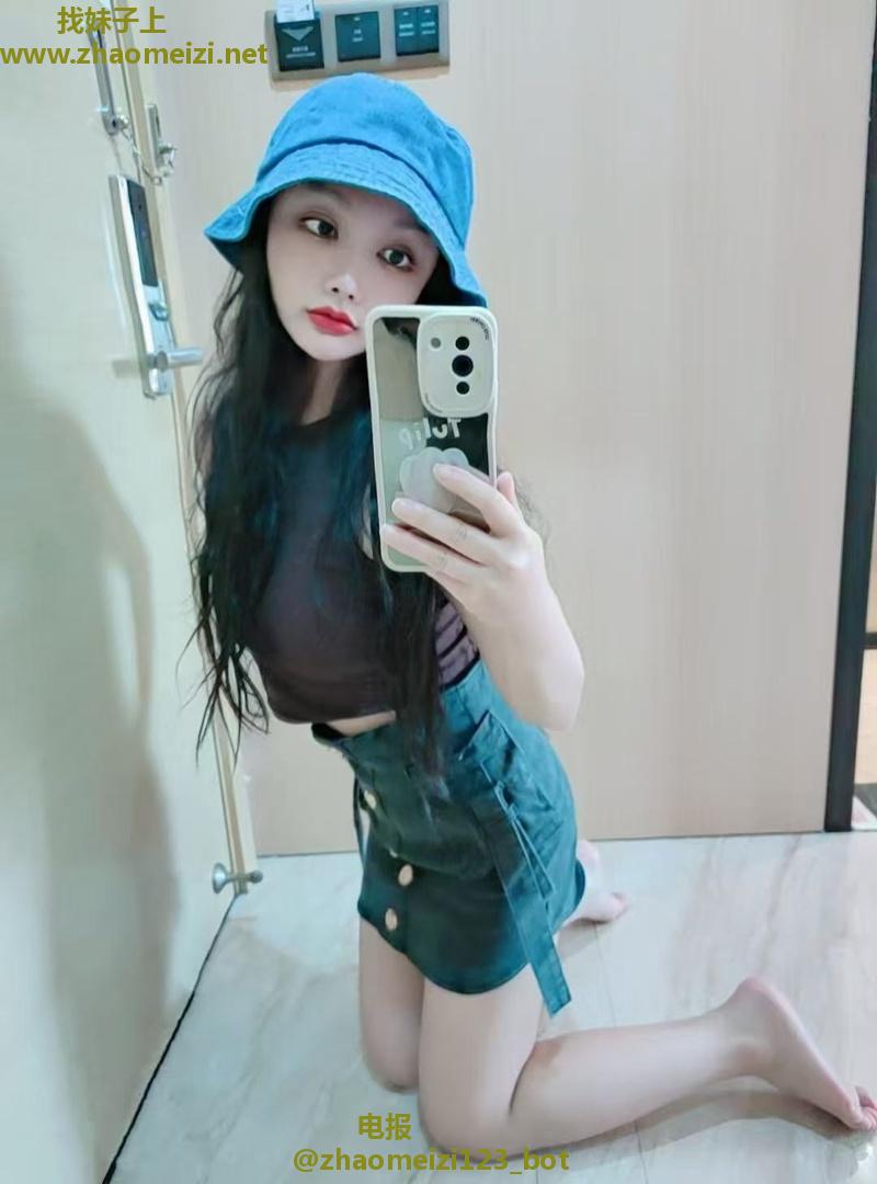 童颜巨乳小姐姐