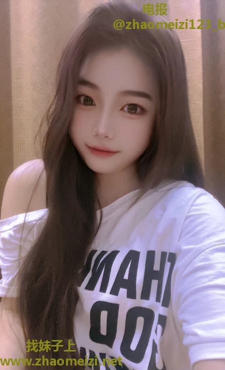 肥臀年轻妹子