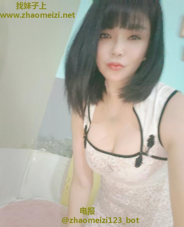 欢愉小姐姐