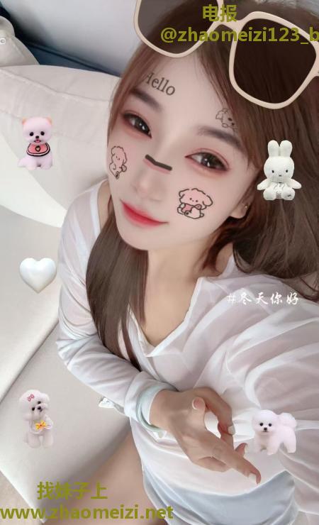 南海大胸翘臀小靓妹