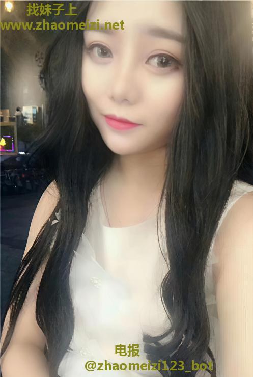 气质型蓝蓝妹子
