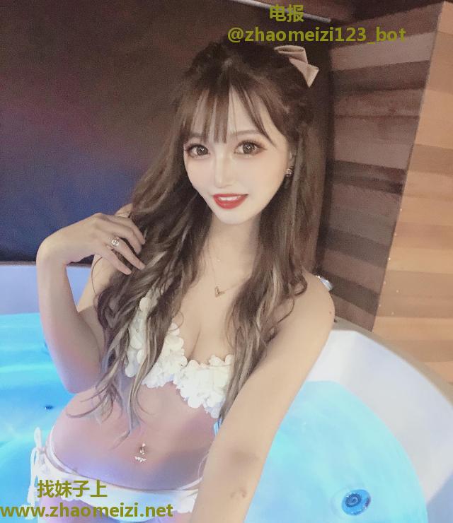 清纯幼师小雅