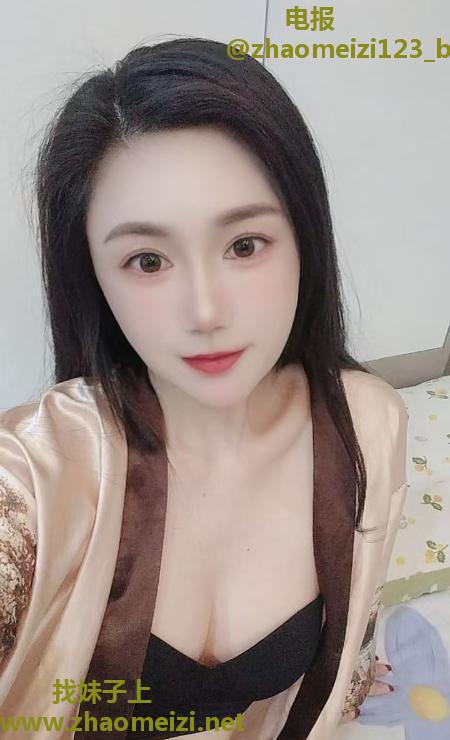 温柔小姐姐白云苏曼