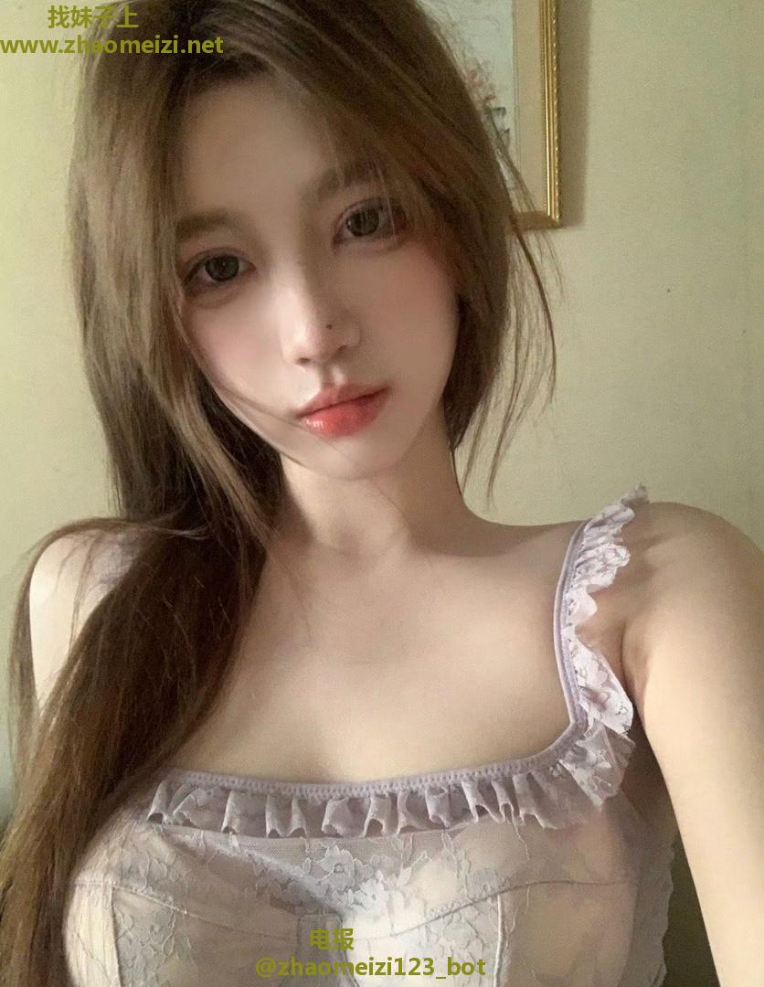 性感可爱学生妹兼职
