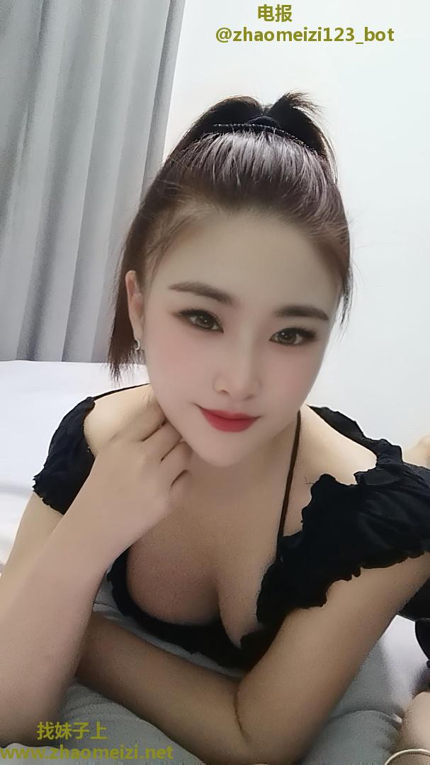 白云三元里可爱女友-逗逗