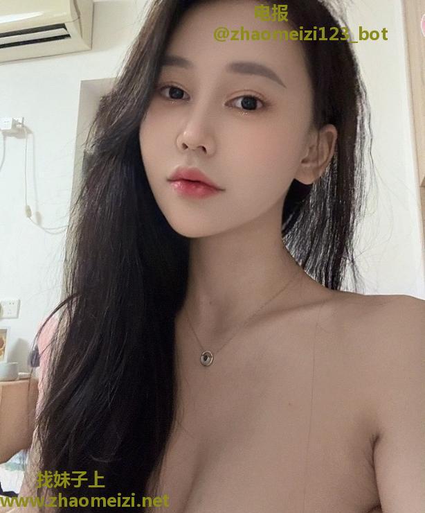 天河腿长肤白小姐姐