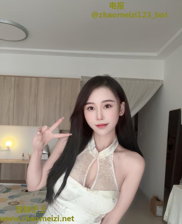 天河腿长肤白小姐姐