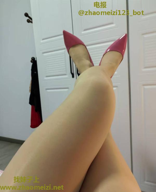 体险性感骚少妇
