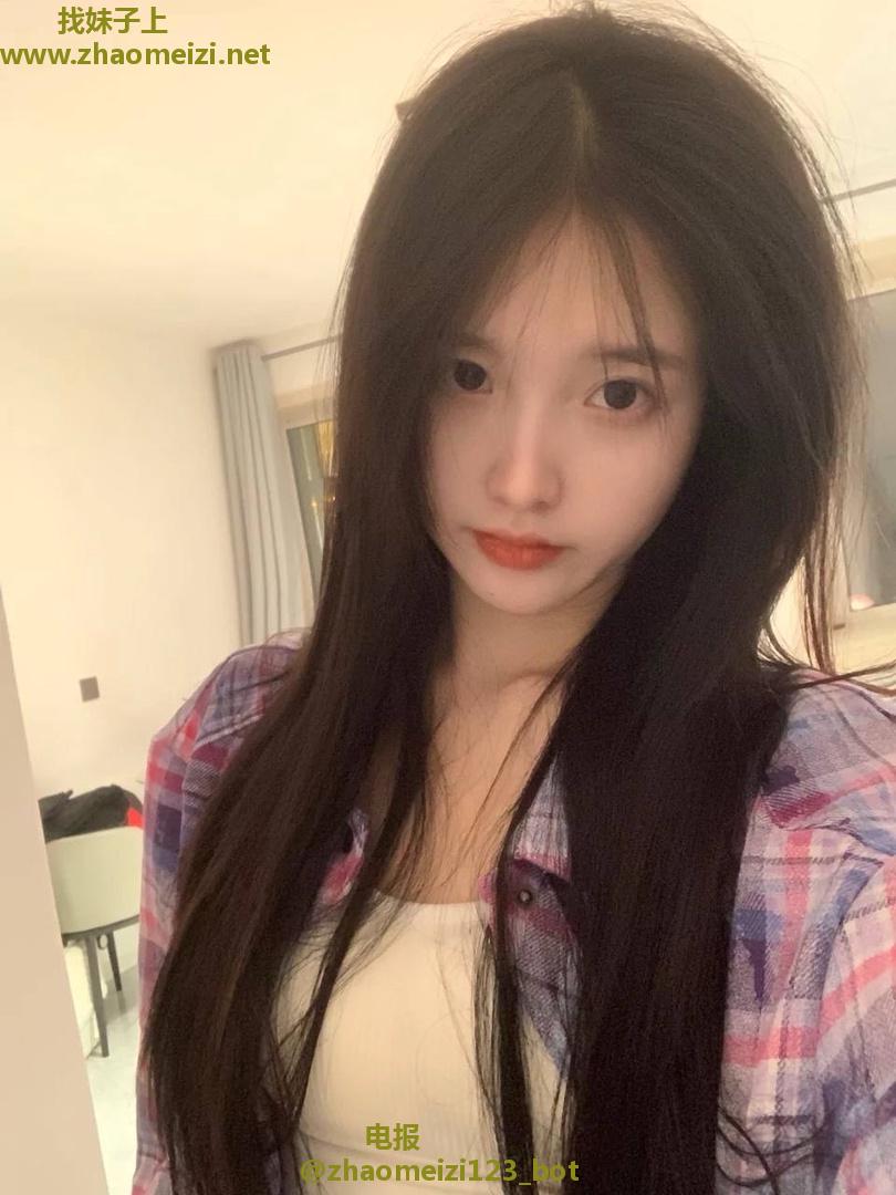 清纯萌妹子