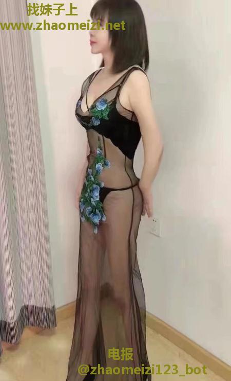 美胸少妇