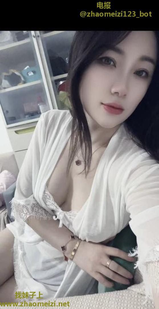 性感美乳可儿