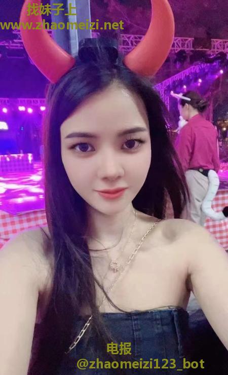 性感大长腿小姐姐