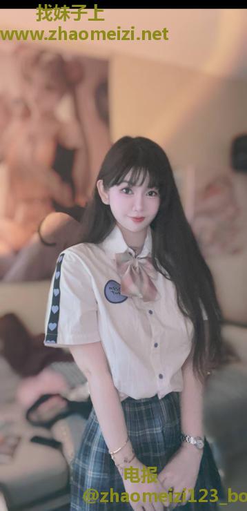 福田大胸佩琪