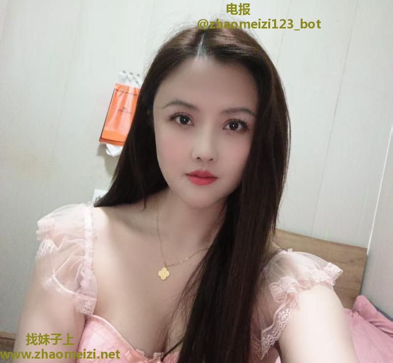 西乡美乳李一桐