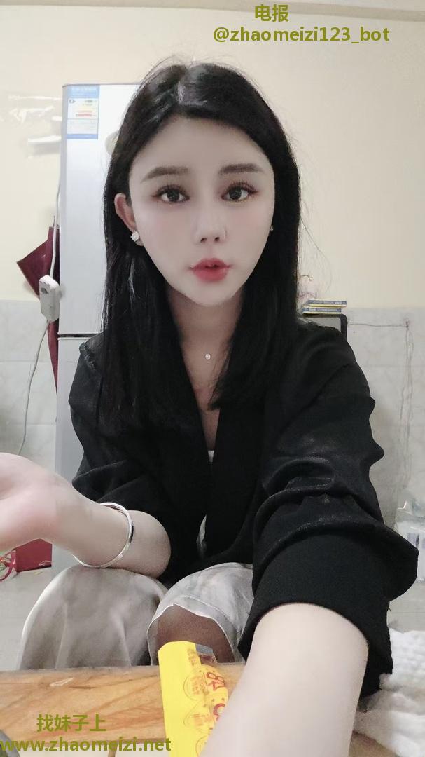 有颜有身材小姐姐