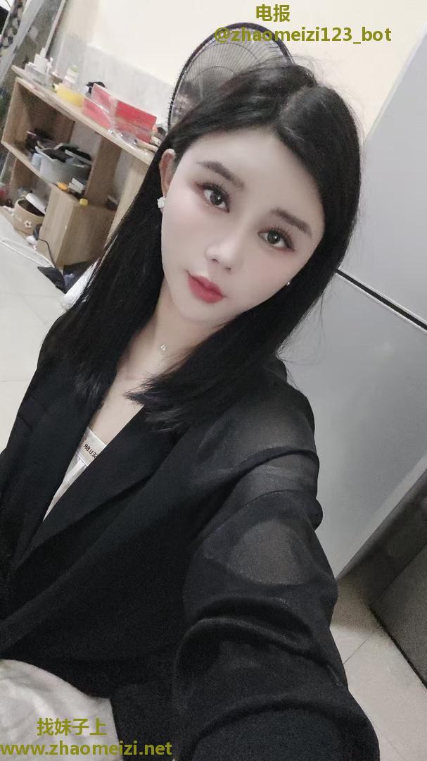 有颜有身材小姐姐