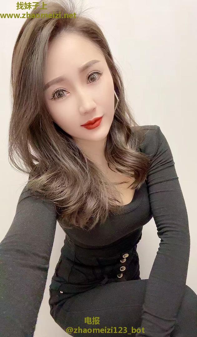 颜值高服务好小柔