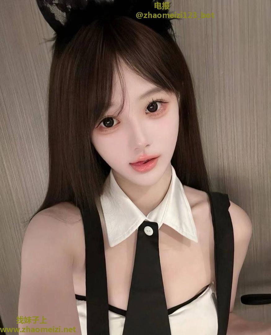 黑丝服务控敏感老师