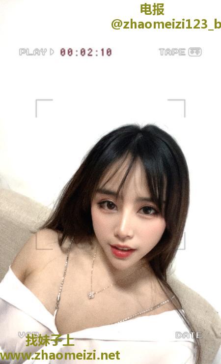 姑苏性感制服小浪妞