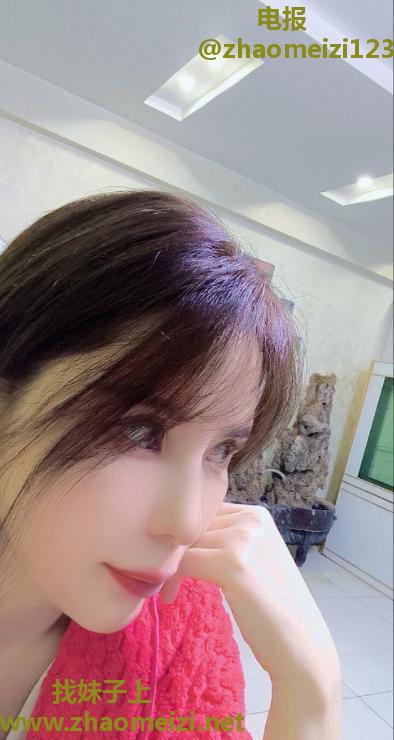 佛山骚少妇丝袜天天