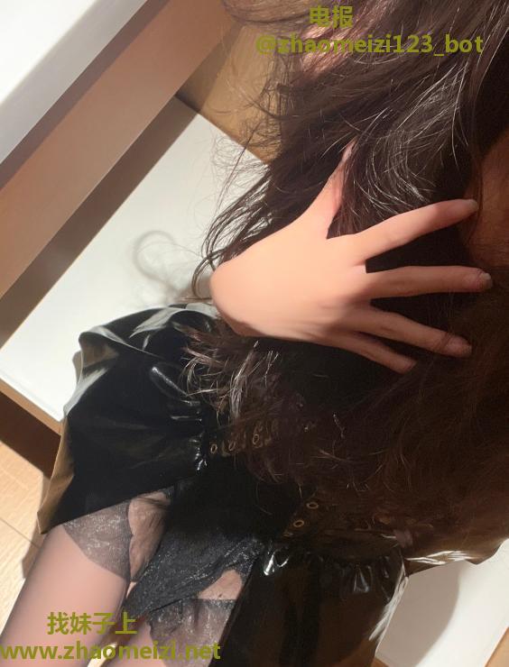 天河年轻嫩妹