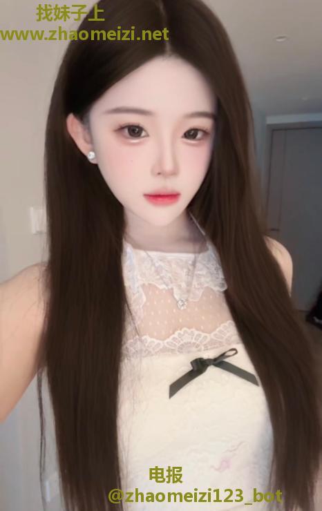 布丁颜值嫩妹