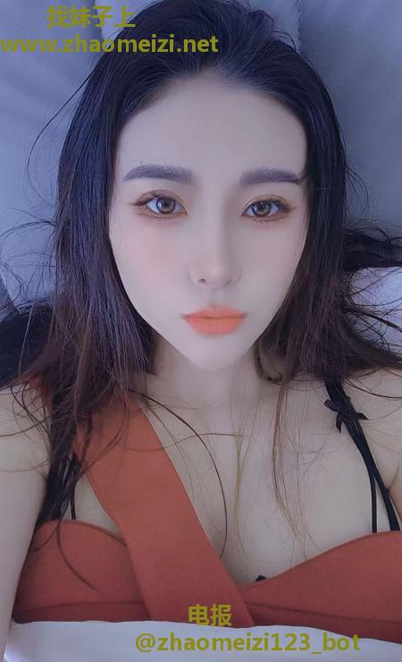 美女少妇