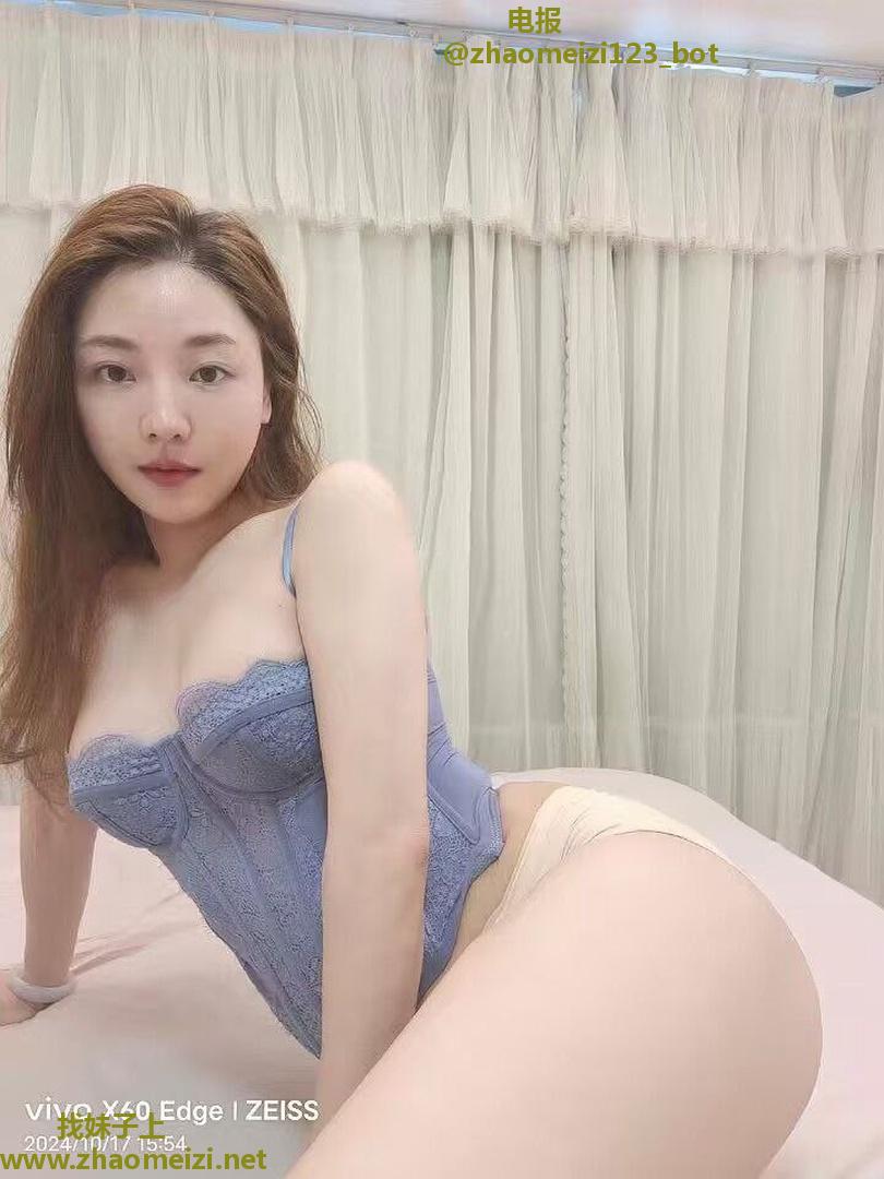 宝安坪洲白嫩小少妇