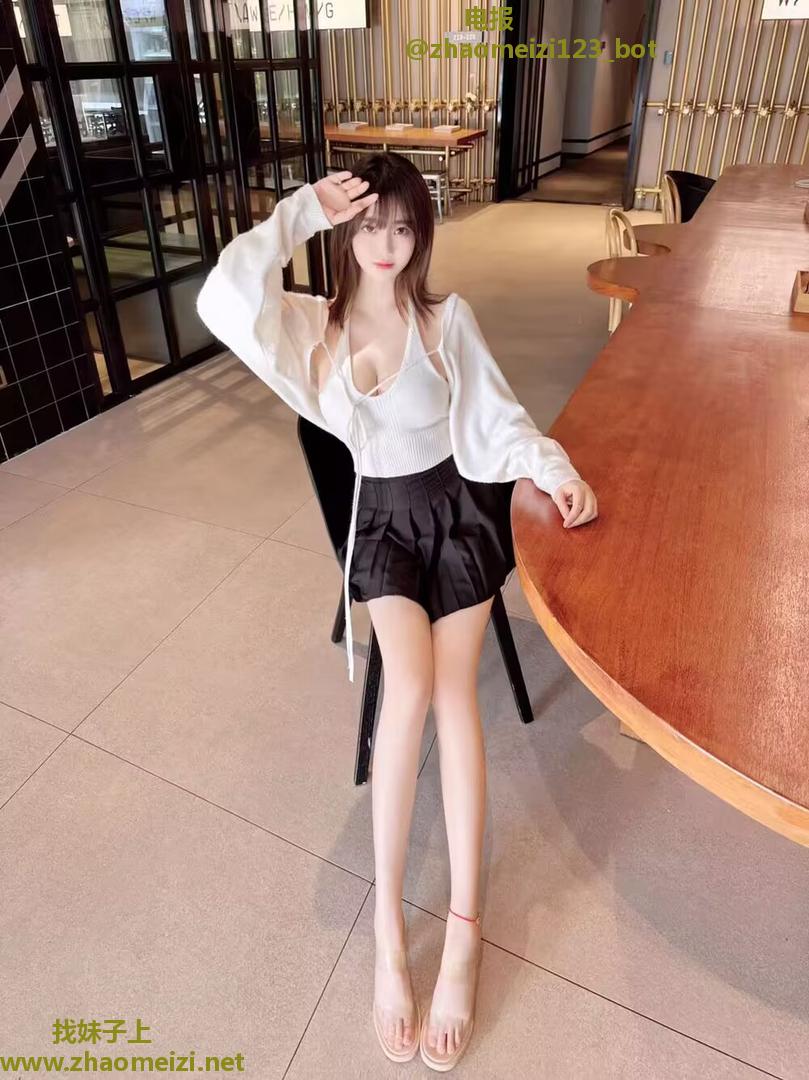 天河甜美小姐姐