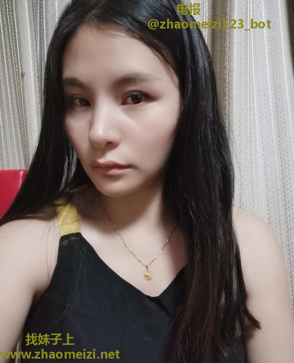 汉口火车站妹子