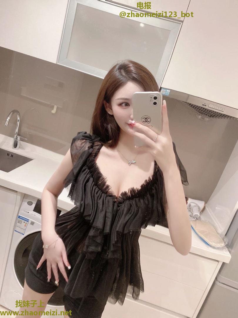 奥体敏感骚嫩私教