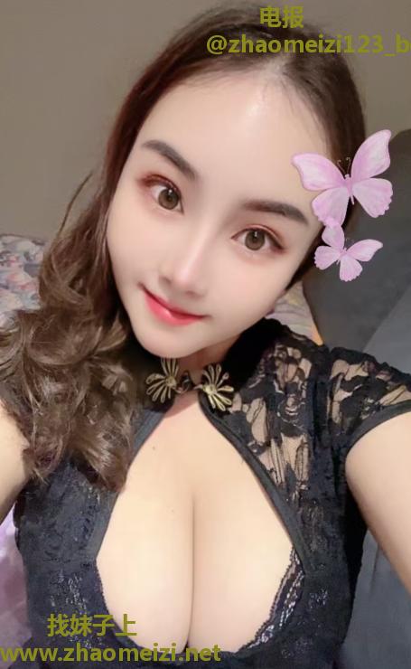 大胸少妇体验