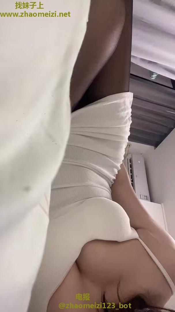 清湖美女兔子