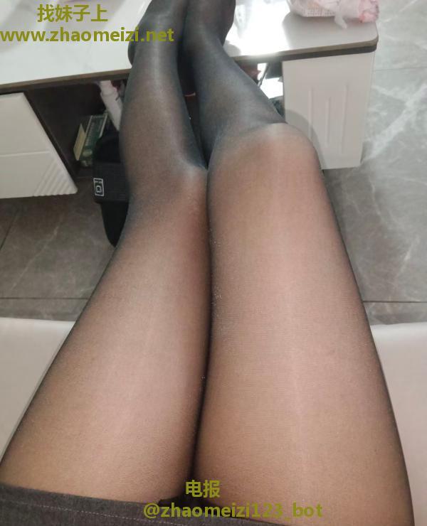 高颜值妹子