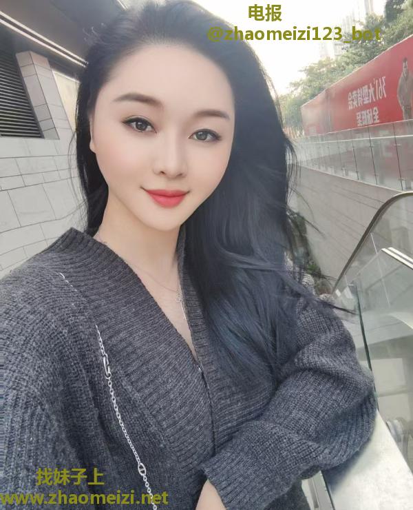 情趣诱惑颜值老师
