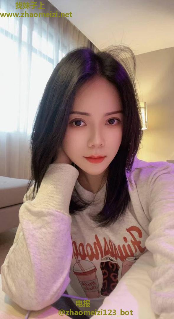 长腿丝袜美女