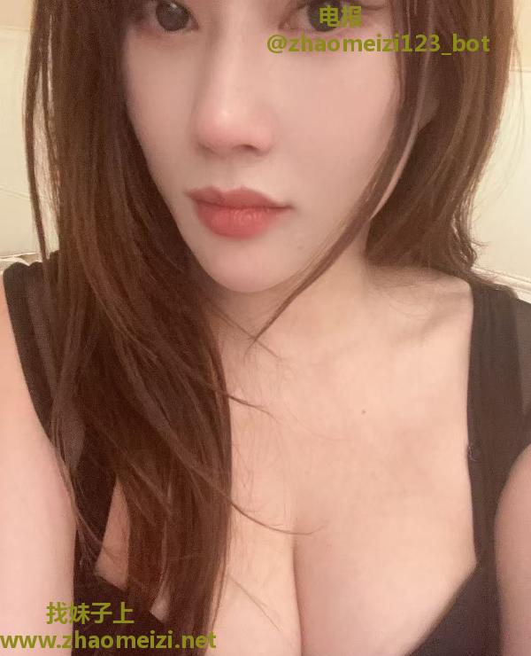 天然大奶妹