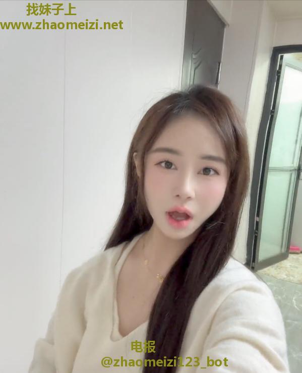 一线天馒头逼