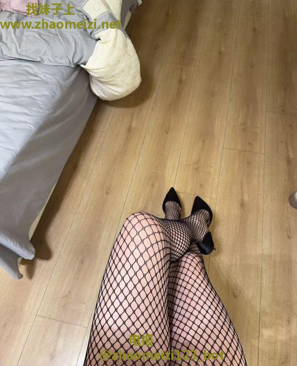 可吻小骚货