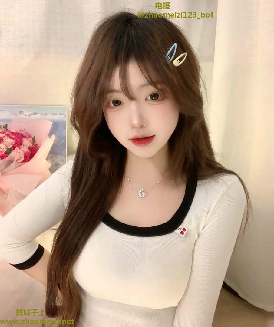 岛上骚妹妹 三点粉